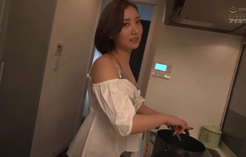 Cậu em ông chồng may mắn và người người yêu của anh trai có chiếc lưỡi điêu luyện